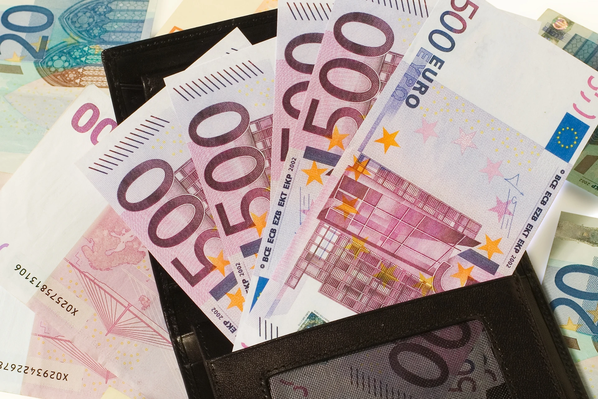 Pensioni, le novità di Quota 100. La scommessa di Salvini: via da lavoro a 62 anni senza penalità