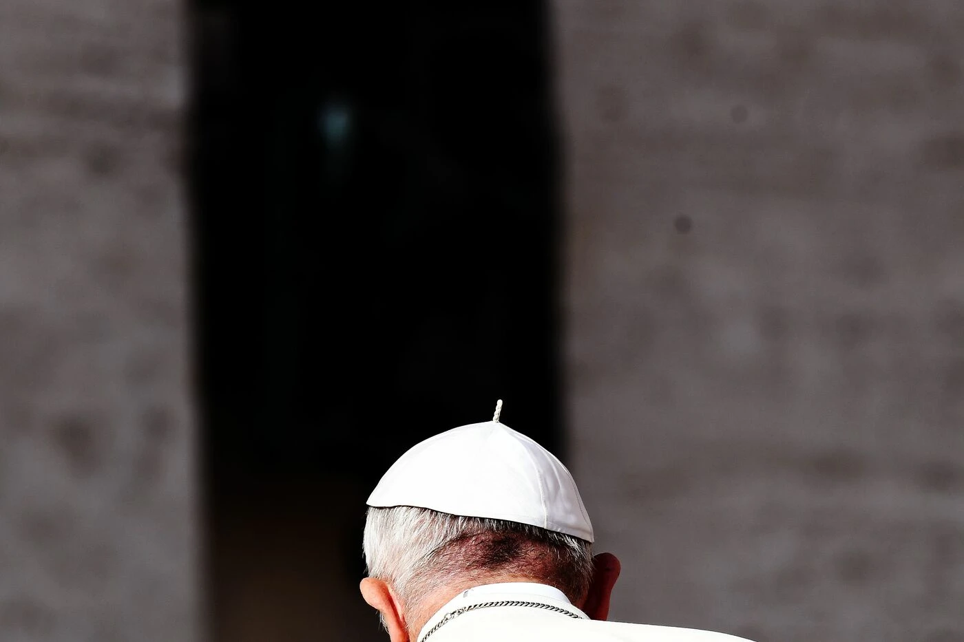 Papa Francesco, partito l'ordine in Vaticano: "Niente elezioni anticipate", golpe bianco contro Salvini