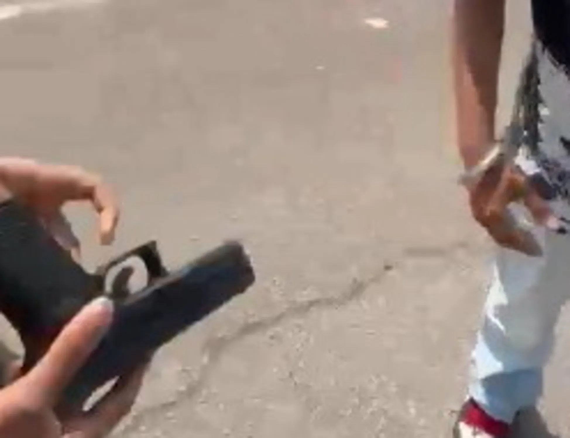 Porto di Legnago, maranza seminano il panico tra gli studenti: "Dammi la pistola", poi parte un colpo