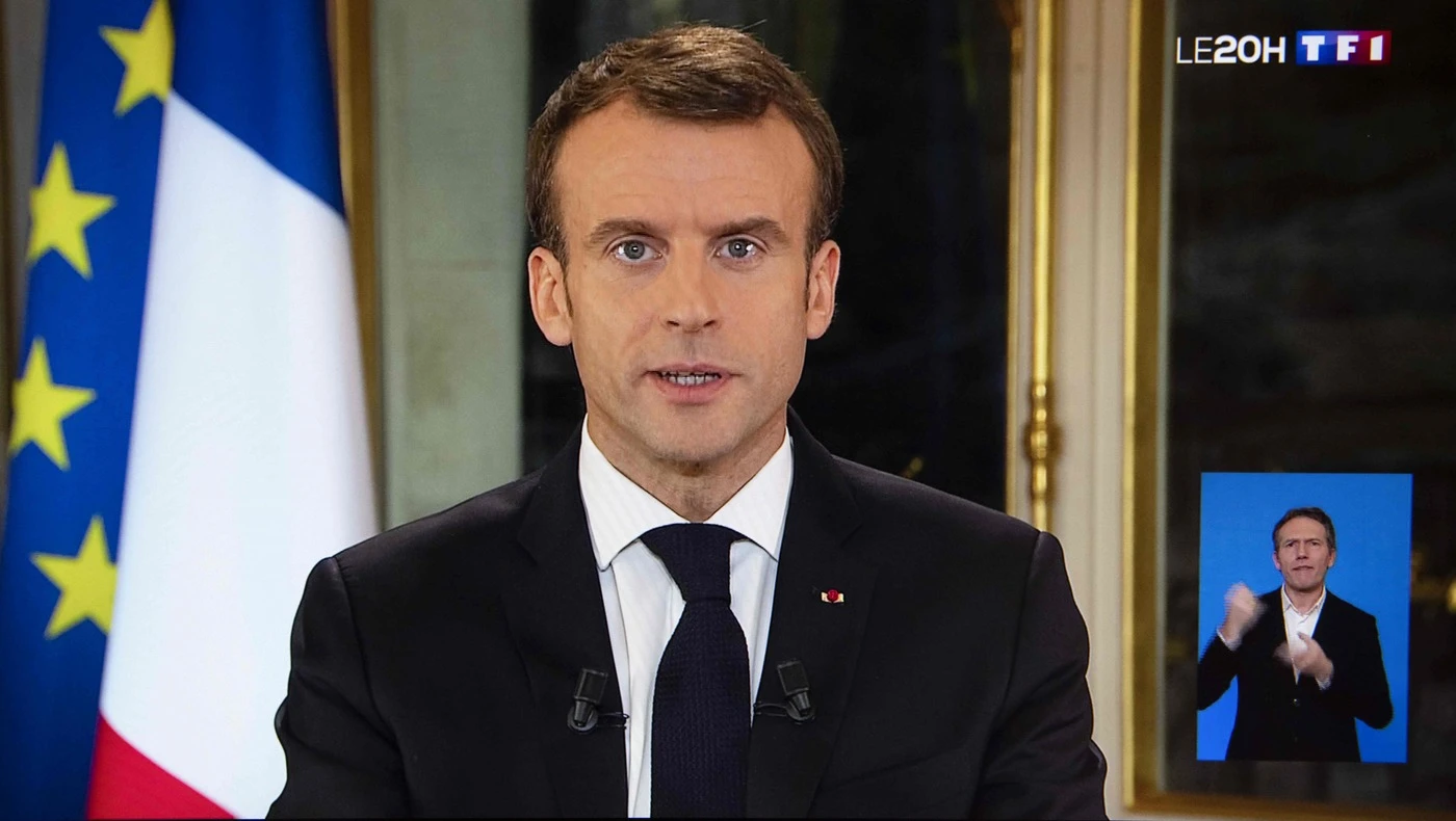 Francia, Emmanuel Macron sfora il 3% con le nuove misure: perché Bruxelles tace?