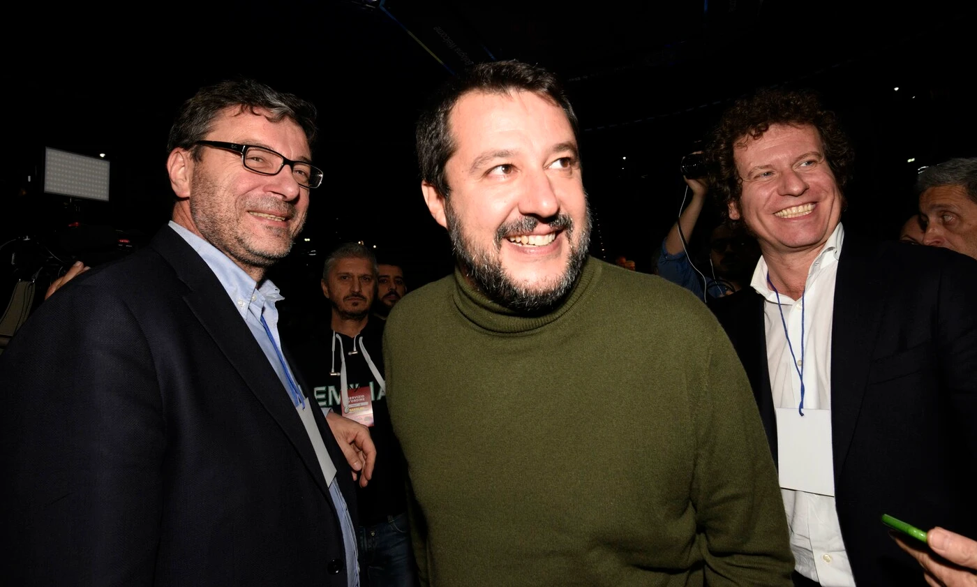 Matteo Salvini, la svolta è avvenuta. Il retroscena clamoroso: "Ha incontrato il cardinale Ruini in segreto"