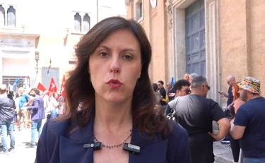 https://media.liberoquotidiano.it/N_XLMrM9yzR2TwSF3uIrOdyZhvnuGQnABjQDWqPeMJs/width:800/quality:90/aW1hZ2VzLzIwMjYvMDYvMjMvMTM1MDExMTA4LTg4ZDQzNzI0LWYxNDItNGM3NC05OTdjLTQyNzllYTNkMWMyMC5qcGc.webp