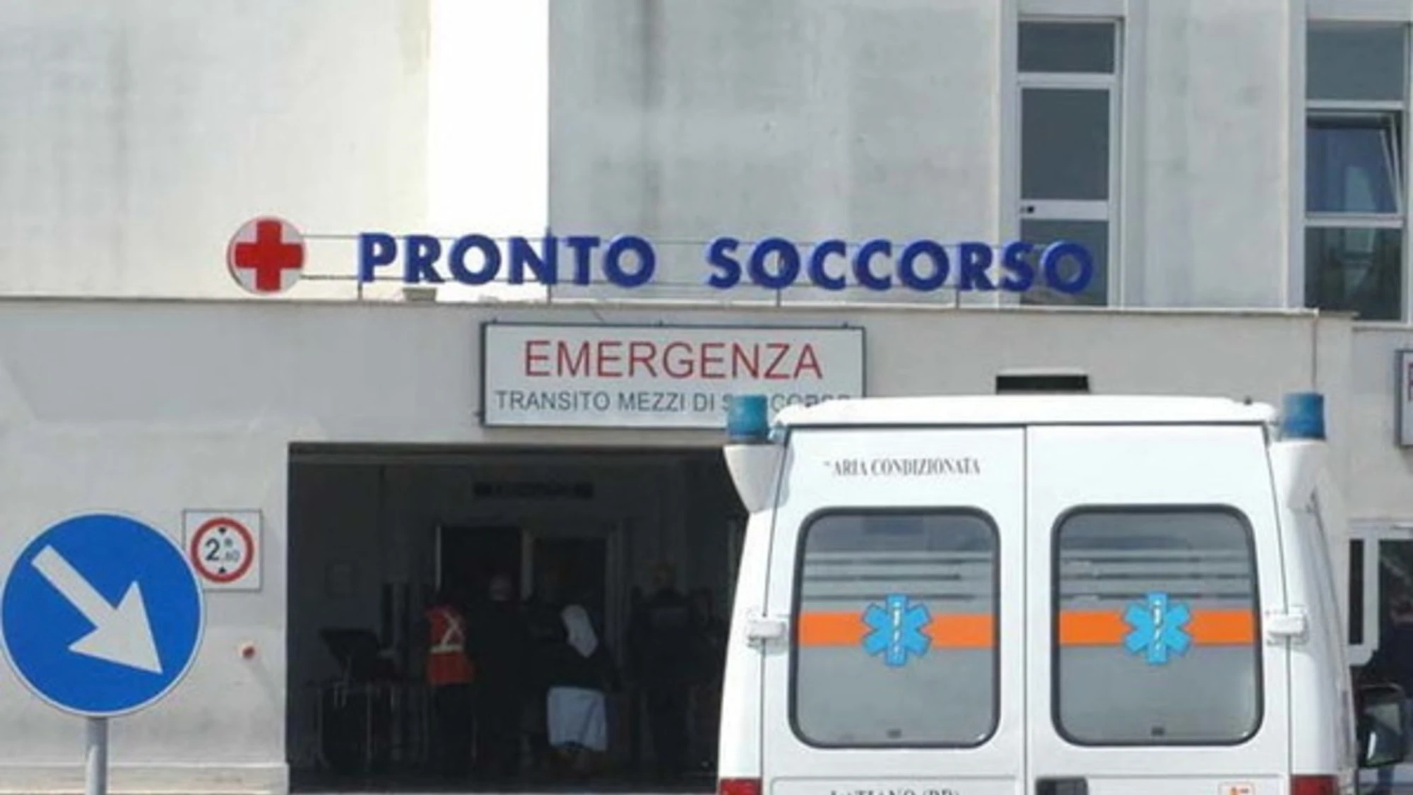 Puglia, il Perrino di Brindisi ancora senza Radiologia Interventistica: paziente trasferita con l'ambulanza privata