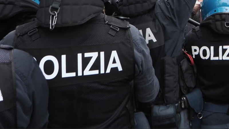 Arrestato scafista somalo: ha accoltellato un minorenne che si ribellava allo stupro