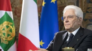 "Sergio Mattarella muto e Parlamento chiuso". Il professore della Luiss: "Possiamo dirlo? In Italia.."