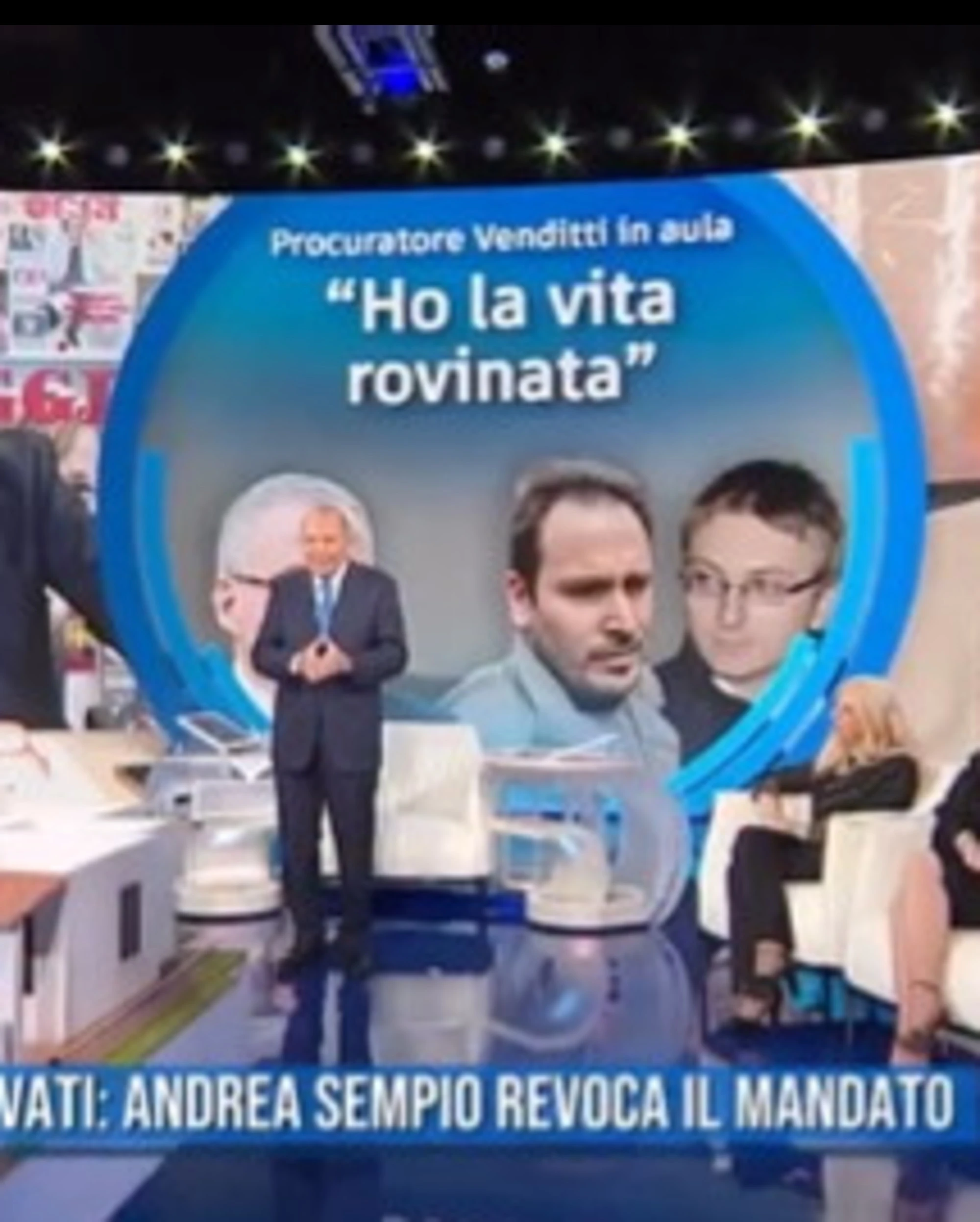Porta a porta, Bruno Vespa zittisce Lovati: "Vede qualcuno ballare?"