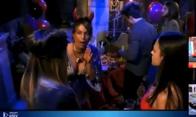Grande Fratello, Francesca De Andrè e il raptus nella notte: mani addosso a Gennaro, poi vuole uscire