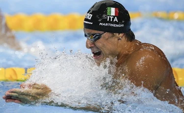 Ceccon in Martinenghi osvojila kolajni na svetovnem prvenstvu v plavanju v Singapurju