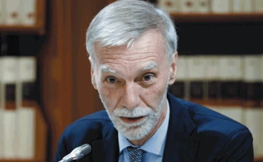 Delrio bacchetta il Pd: "Deve imparare a parlare di sicurezza, migranti e famiglia"