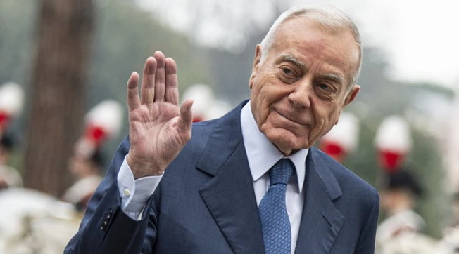 Gianni Letta e Sergio Mattarella, il retroscena sull'asse di ferro: "Così sostituiranno Conte"