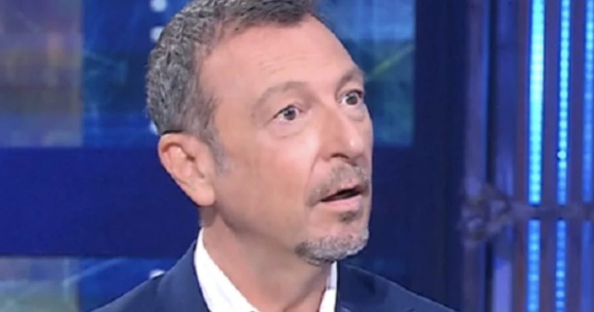 Sanremo 2023, "prontissima": voce-bomba su Carla Bruni