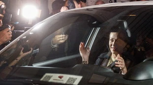 Giorgia Meloni al governo, "la finanza brinda": cosa sta succedendo