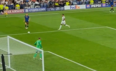 Real-Inter, "eccola là...": Fabio Caressa umilia Martinez in diretta