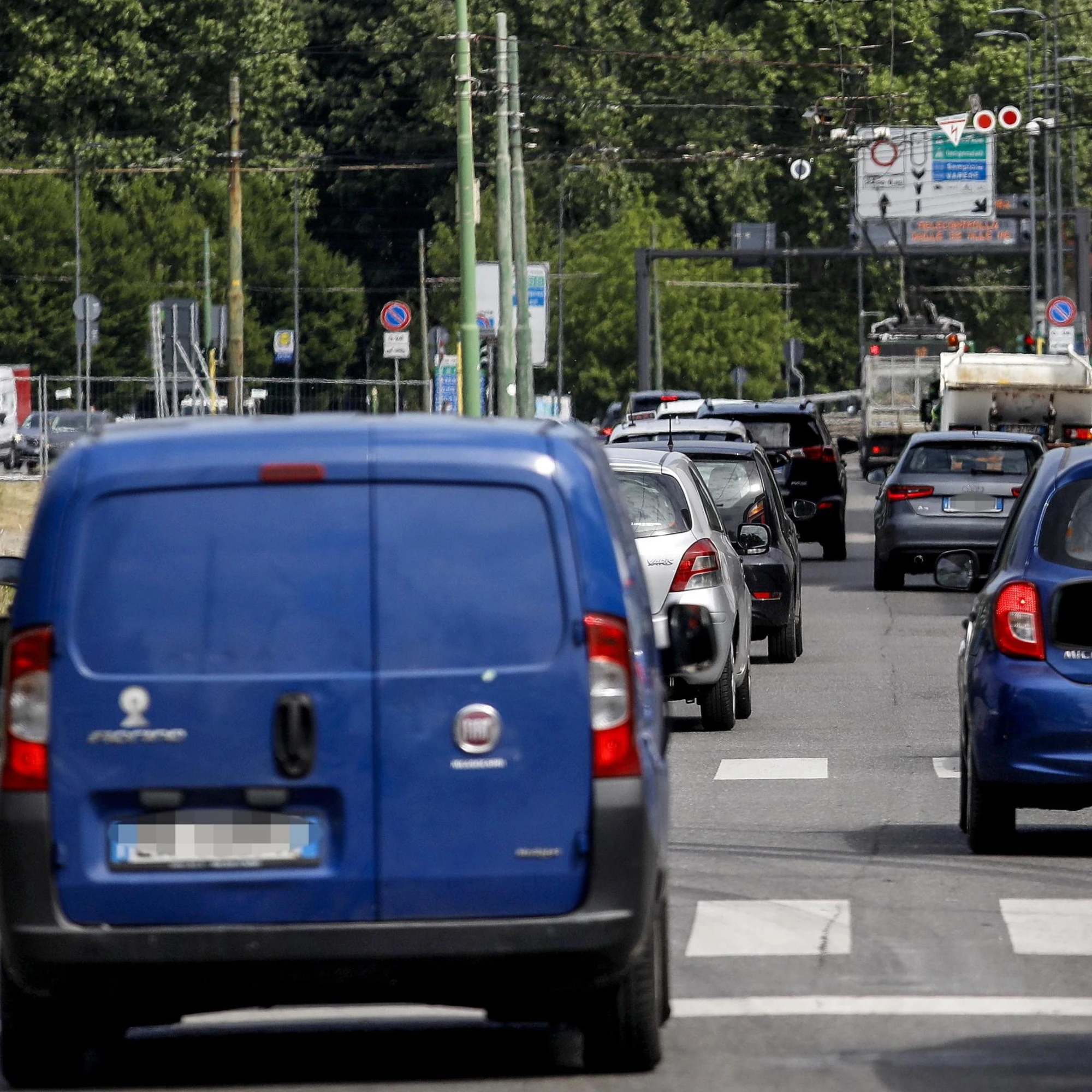 Milano, un'amministrazione nel segno dell'odio per la mobilità