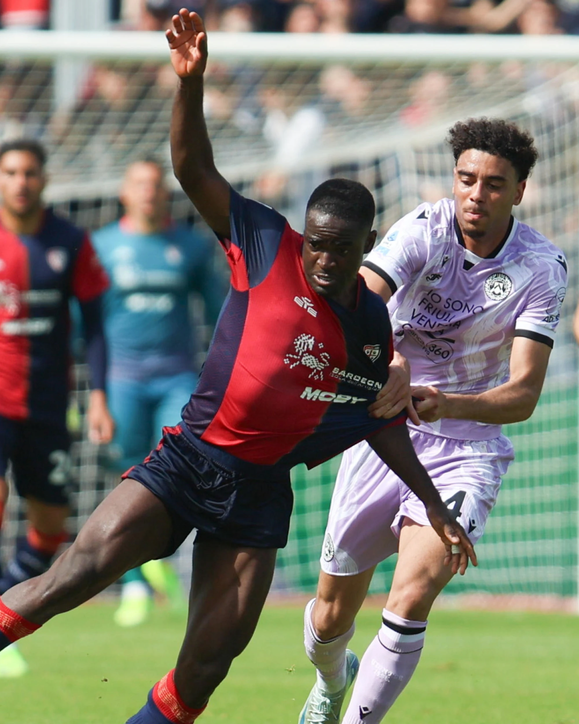 Serie A, vincono Udinese e Como: sconfitti Cagliari e Parma in lotta salvezza