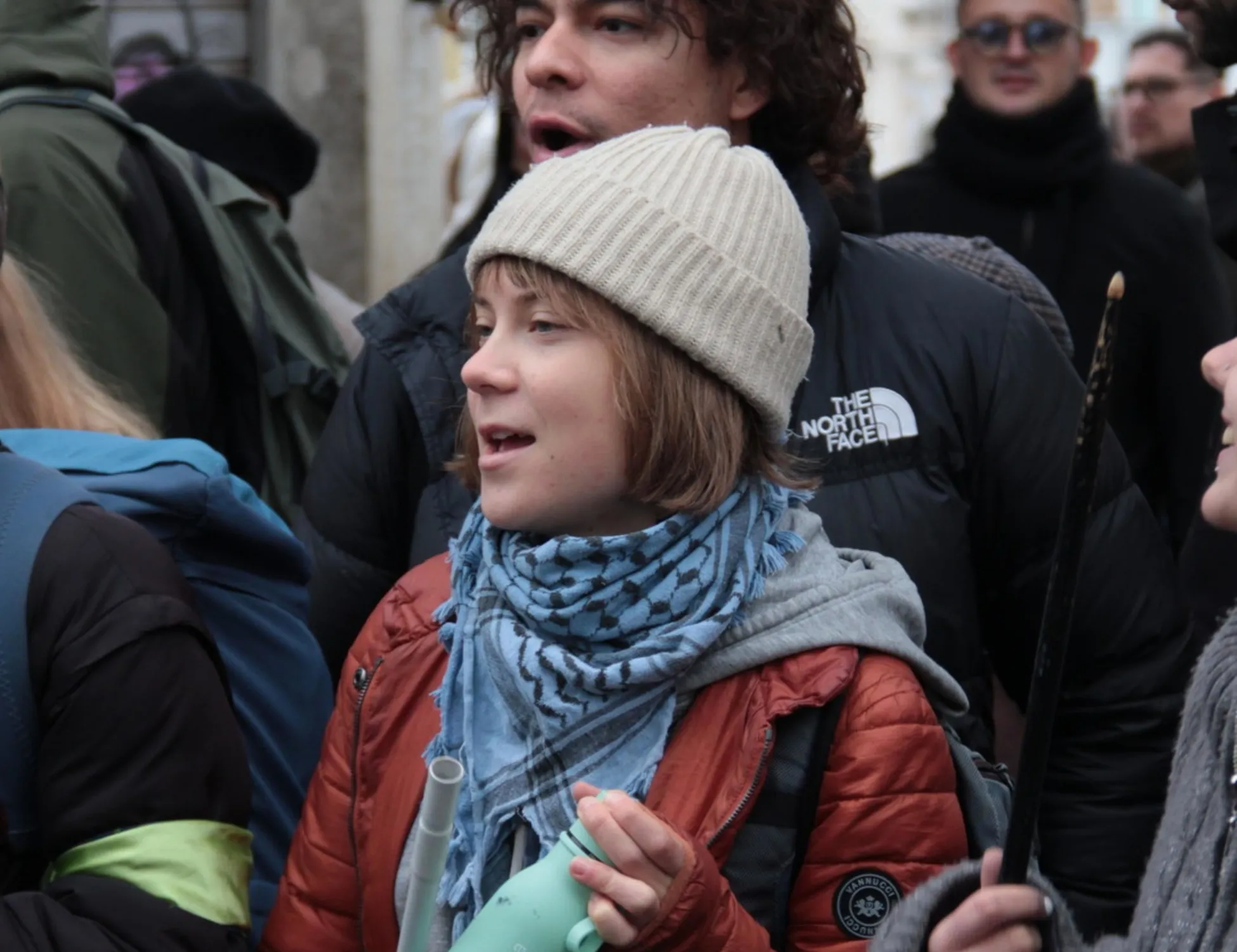 Leggi l'articolo: Greta, bravata a Venezia: per lei punizione esemplare