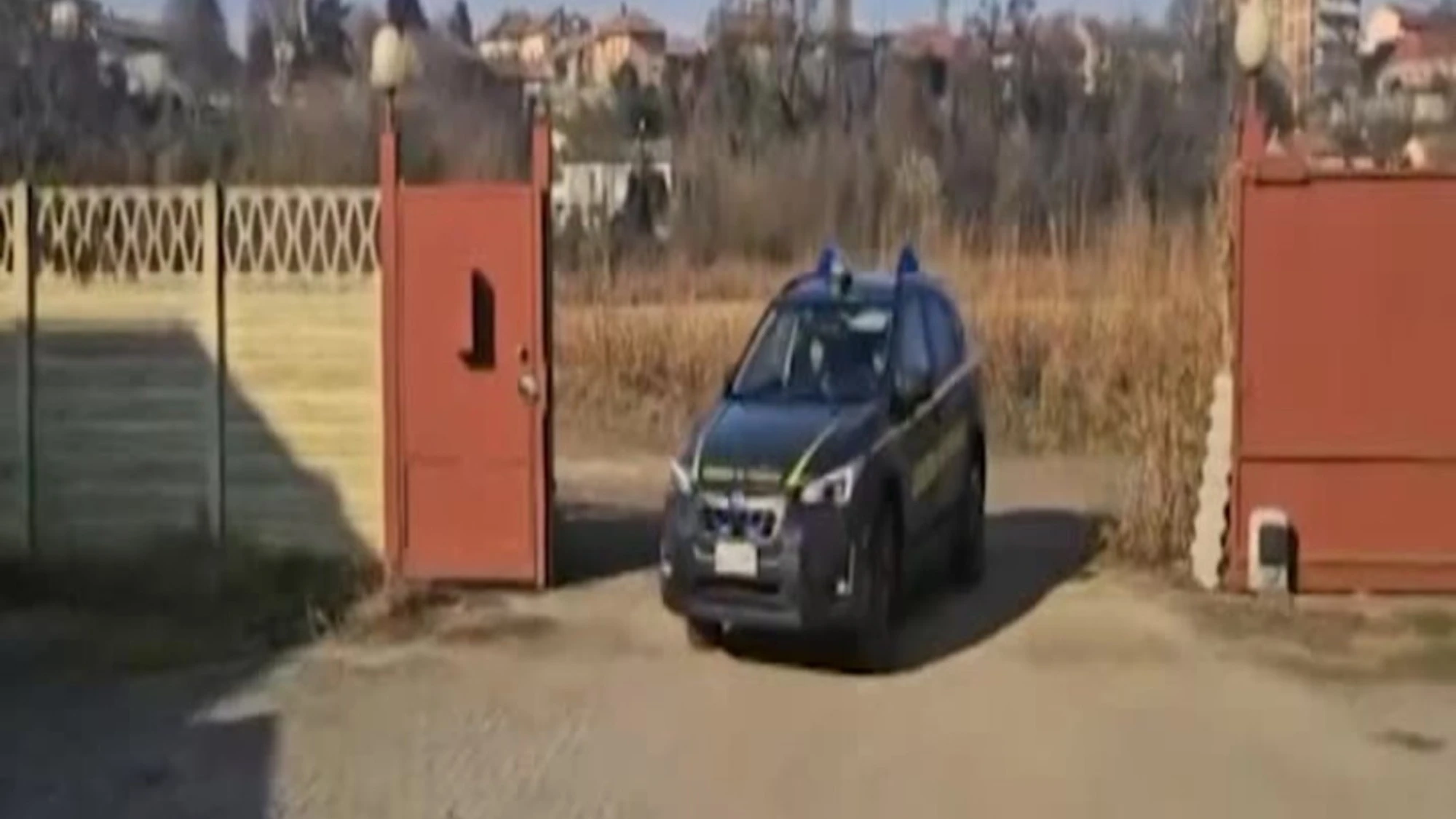 Milano, sequestrate 2 fabbriche di sigarette di contrabbando