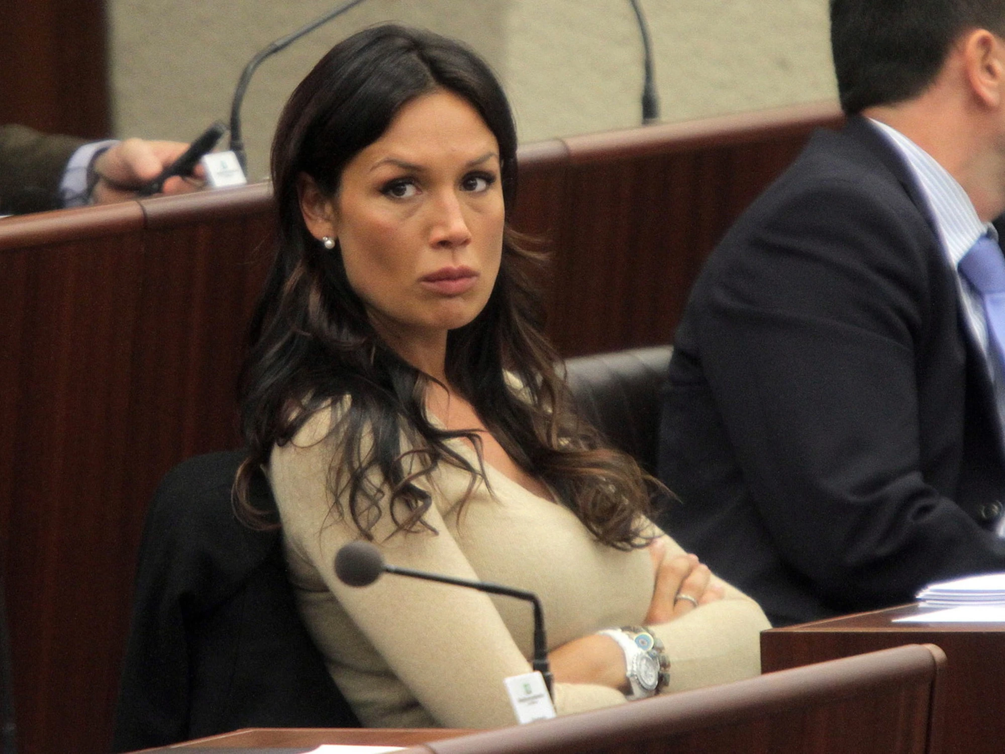 Grazia alla Minetti, i dubbi del Colle: "Il ministero della Giustizia faccia verifiche con urgenza". Si riapre tutto?