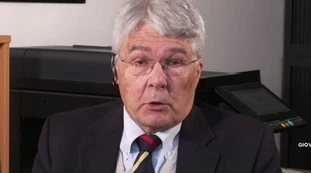 Roberto Castelli, il sospetto su Mario Draghi: "Sono di natura maligna... ecco perché è diventato premier"