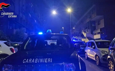 Roma, non si fermano all'alt: pestano i carabinieri, chi sono i due tunisini