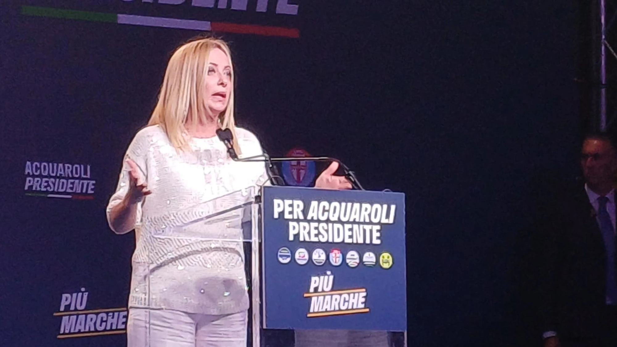 Meloni: "L'odio è un business". Siete d'accordo?