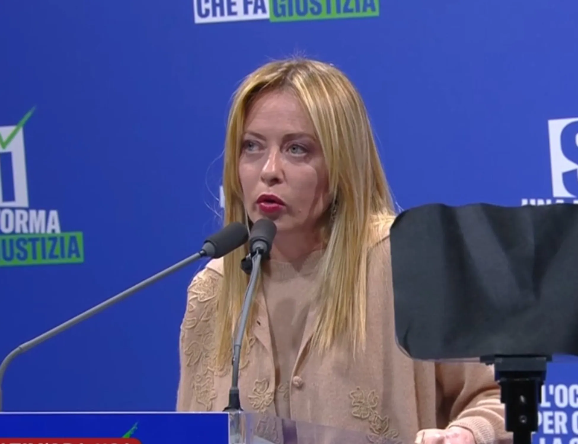 Giorgia Meloni all'evento per il Sì a Milano: "Non abbiate paura di preferire il popolo alle caste"