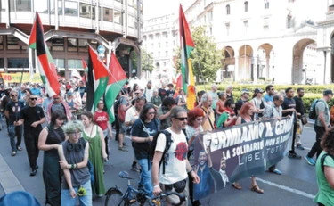 https://media.liberoquotidiano.it/NtVroik6D16V6pppc0R8wi06kxcWgP44YgQ4EwamDZM/width:800/quality:90/aW1hZ2VzLzIwMjYvMDUvMzAvMDc0NTU2MjQ5LTI3OGRjOGQ0LWI4MWItNDZjYi05MjkyLWVmZWJiYTBhNTk2Mi5qcGc.webp