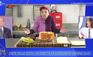 Caterina Balivo gelata da Nonna Silvi: "Finito qua il discorso"