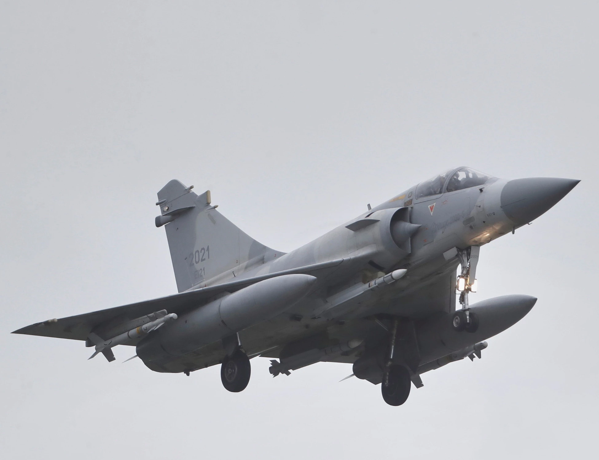 Taiwan, jet cinesi scomparsi dai cieli: "Una trappola per gli Usa"