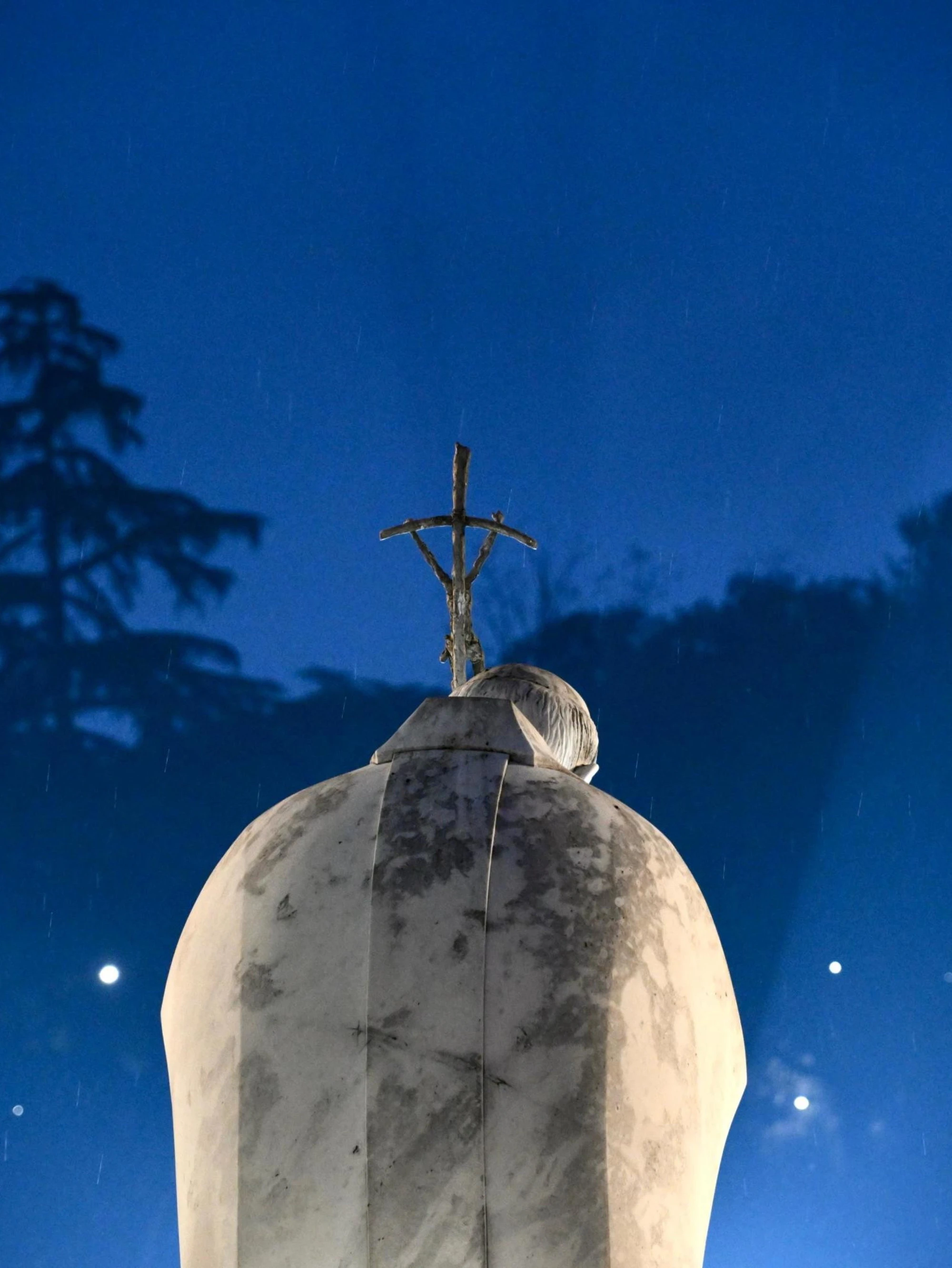 Clamoroso annuncio dal Vaticano: "Il Papa si vuole affacciare", ecco chi ci sarà al Gemelli...