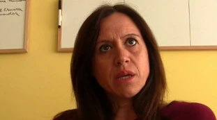 Monica Lozzi ricoperta di insulti dopo essere passata dal M5s a Paragone: "Tro**, vai a farti rompere il cu**"