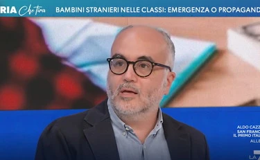 L'aria che tira, Raimo senza vergogna: ora la sinistra usa anche i bambini per attaccare Meloni