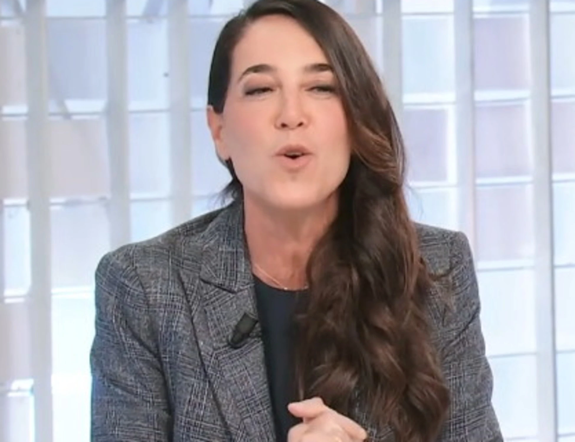 L'Aria Che Tira, Licia Ronzulli umilia il grillino: "Gode solo in parlamento, mi dispiace per lui"