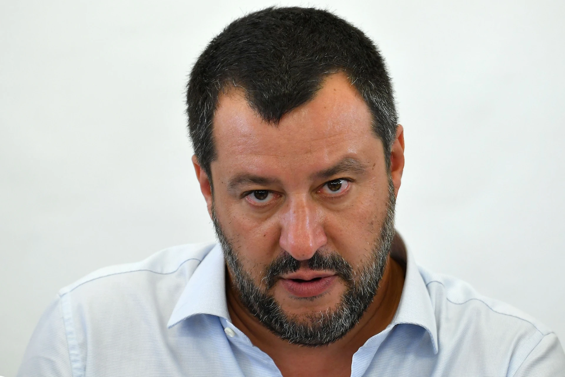 Matteo Salvini a Bibbiano per fermare l'orrore sui bambini, il Pd impazzisce: "Sciacallo"