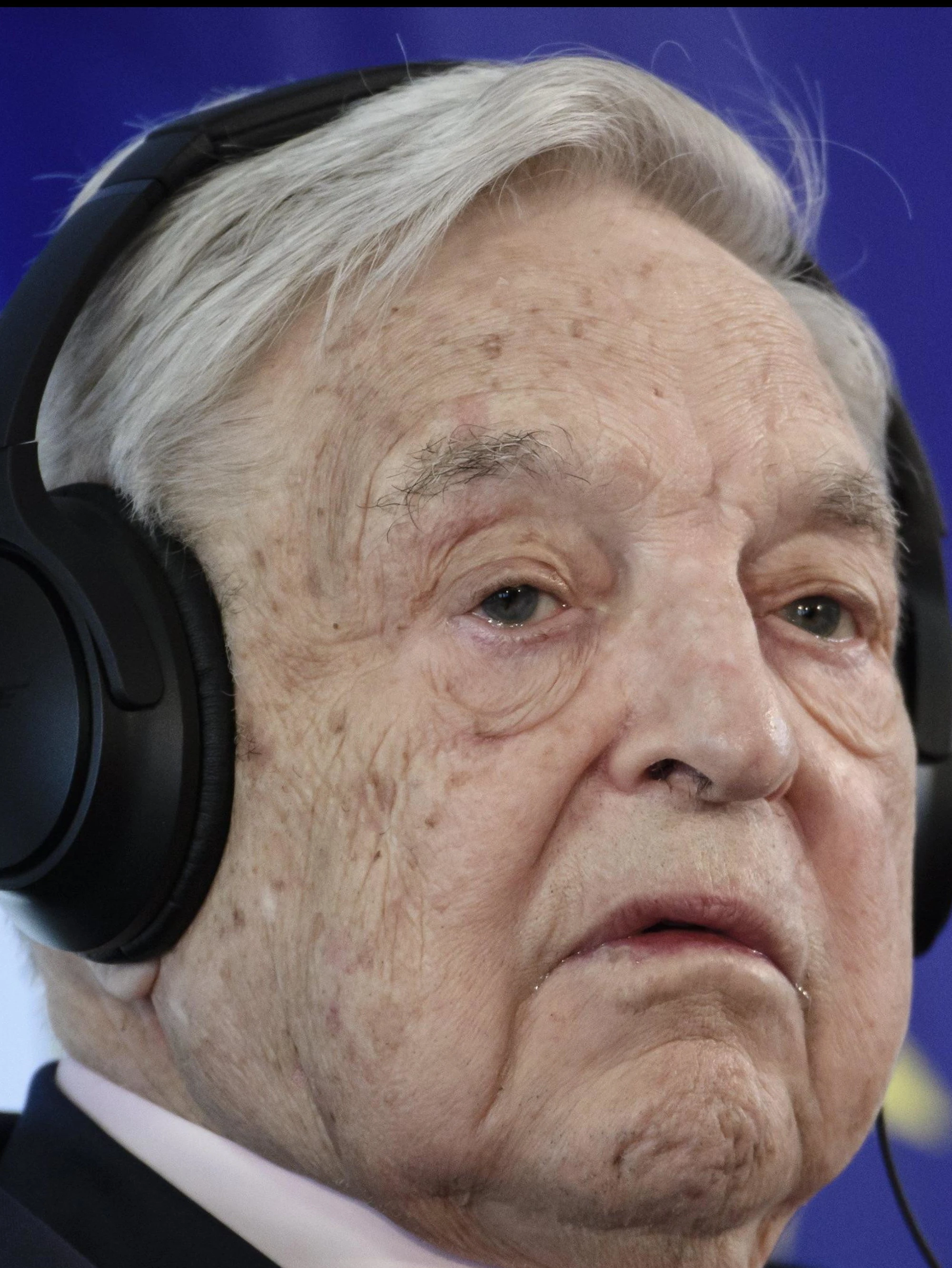 George Soros, "perquisite le sedi della Open Society Foundation": Modi gli dichiara guerra