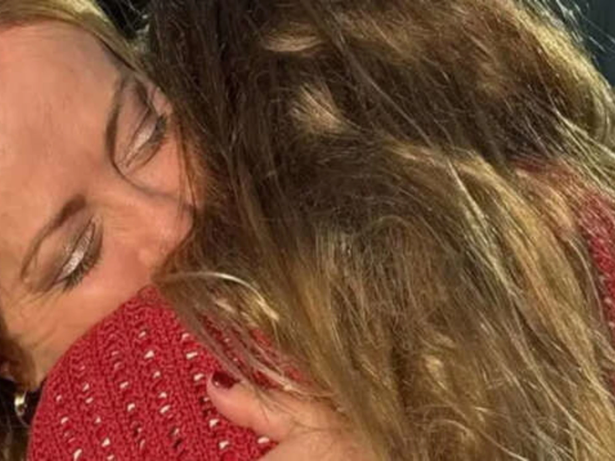 Giorgia Meloni, la toccante foto dal Canada: "Ovunque, sempre"