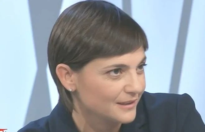 Tagadà, Debora Serracchiani difende il reddito di cittadinanza: la reazione di Daniela Santanchè