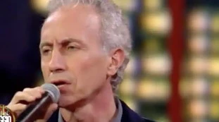 Virginia Raggi, il teatro di Proietti a Travaglio e Scanzi. La rabbia di Italia Viva: "Cultura svilita nel nome del pensiero unico grillino"