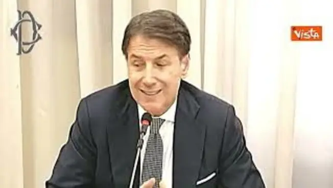 Leggi l'articolo: Covid, Conte cita De André: Dispensate buoni consigli perché non potete dare cattivo esempio