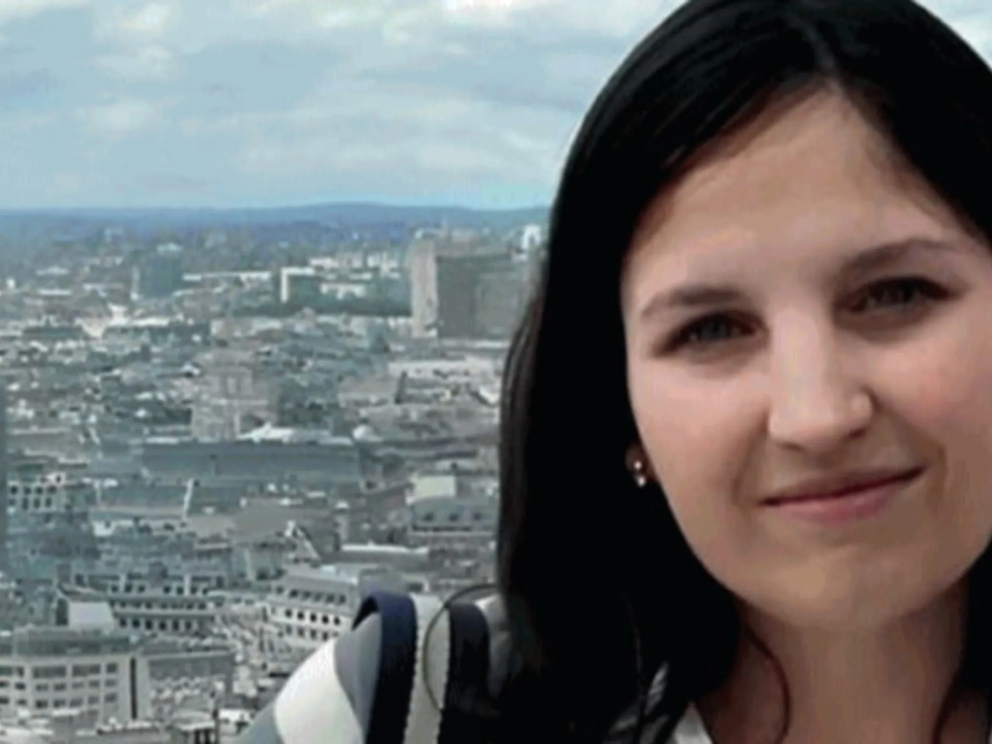 Leggi l'articolo: &quot;Colata di sangue sulla scala&quot;: svolta clamorosa