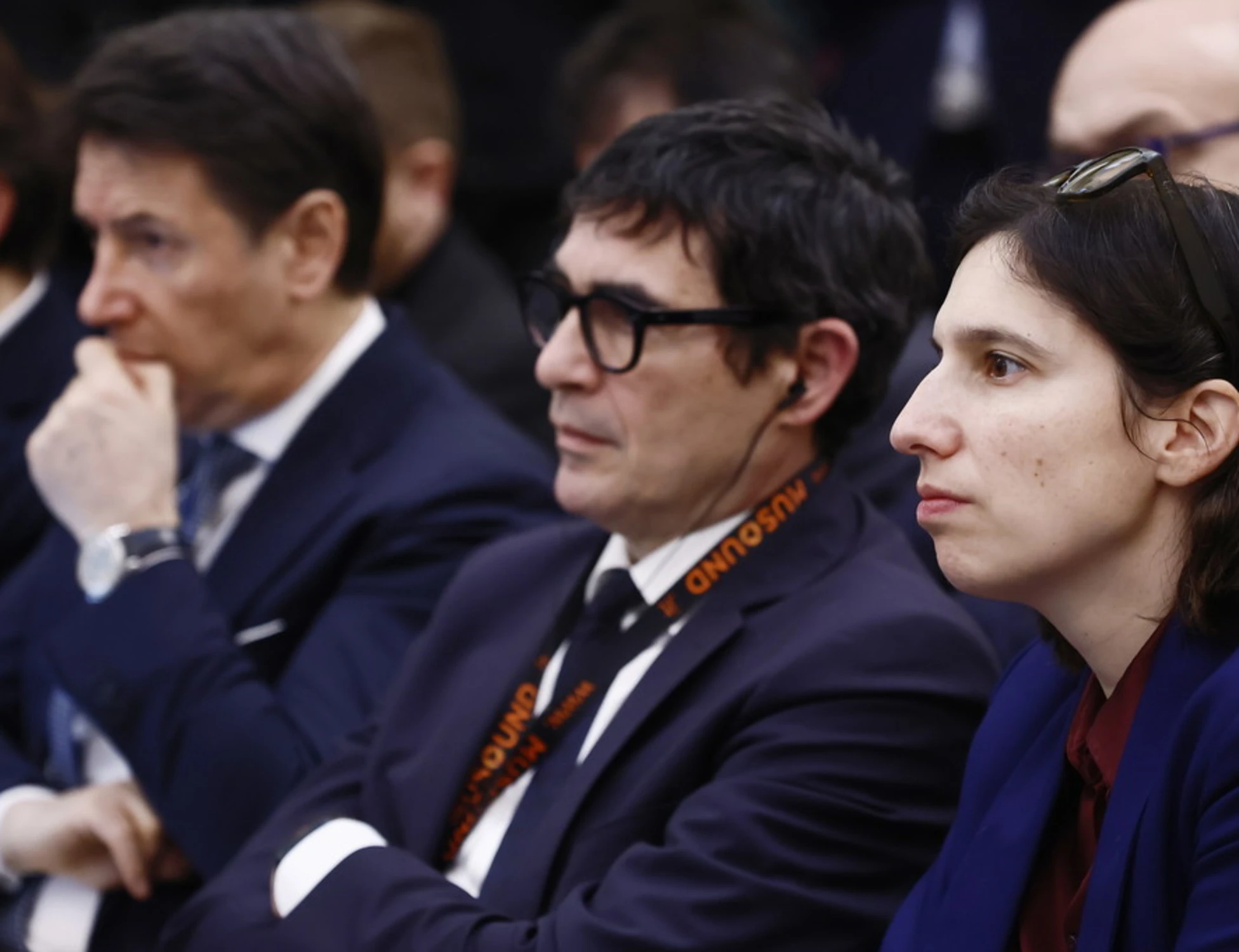 Sondaggio Emg Acqua, controsorpasso del centrodestra sul campo largo