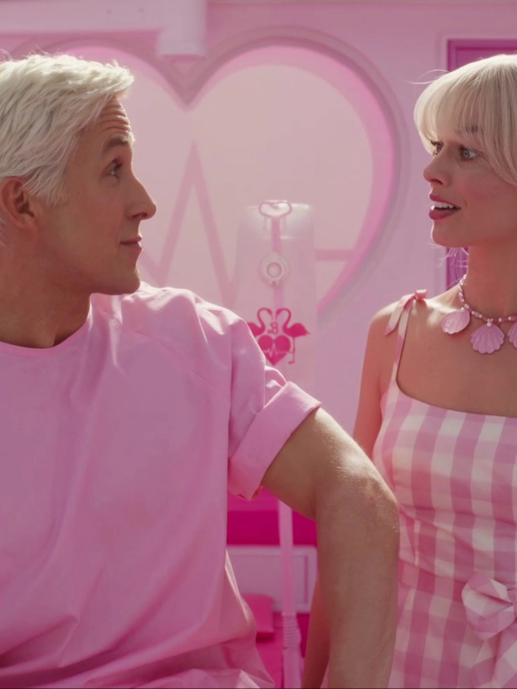 I musulmani fanno saltare il film di Barbie "Modello sbagliato e Ken è pure gay"