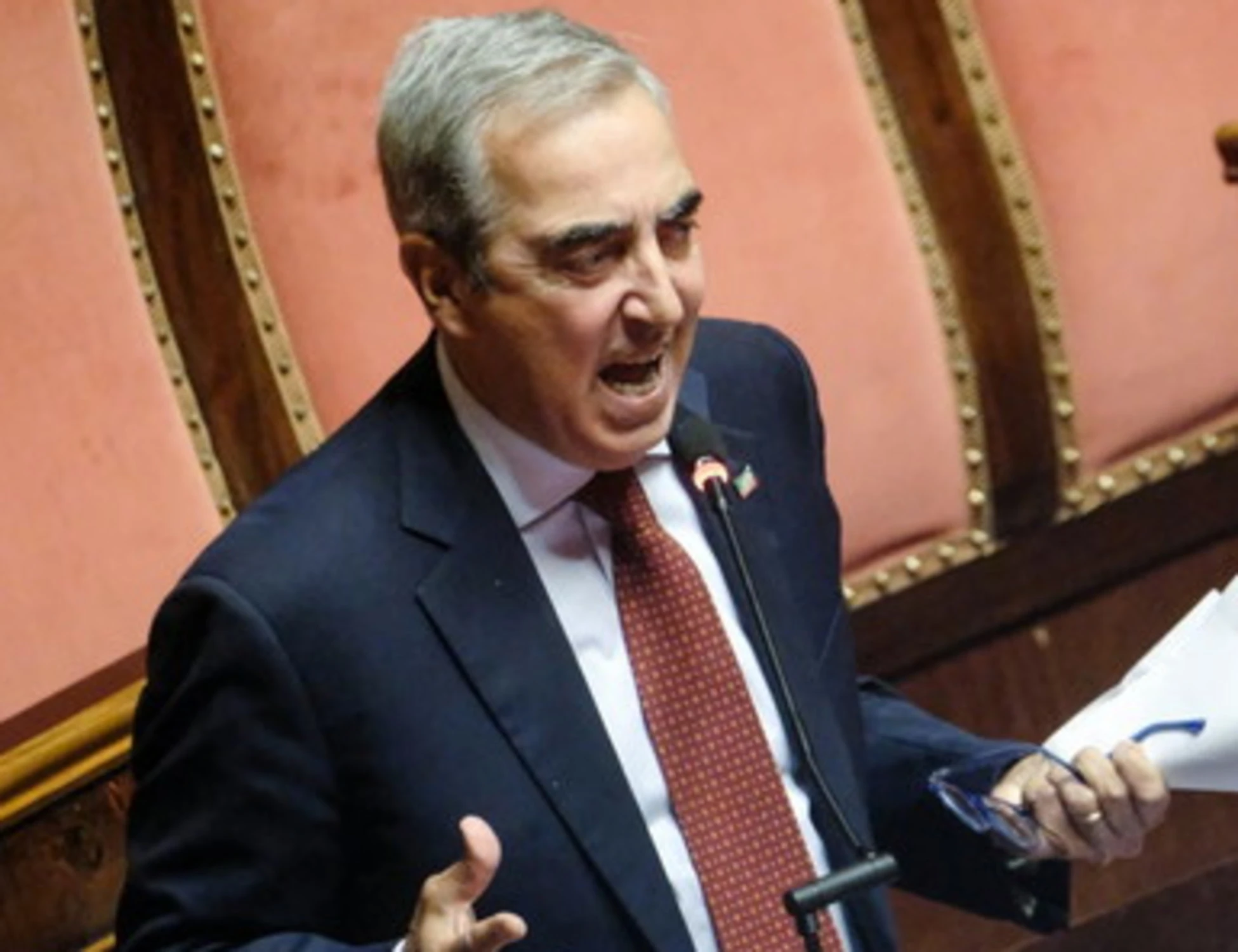 Hannoun, Gasparri spiana Schlein e Pd: "Giusto uccidere i collaborazionisti? E voi applaudite..."