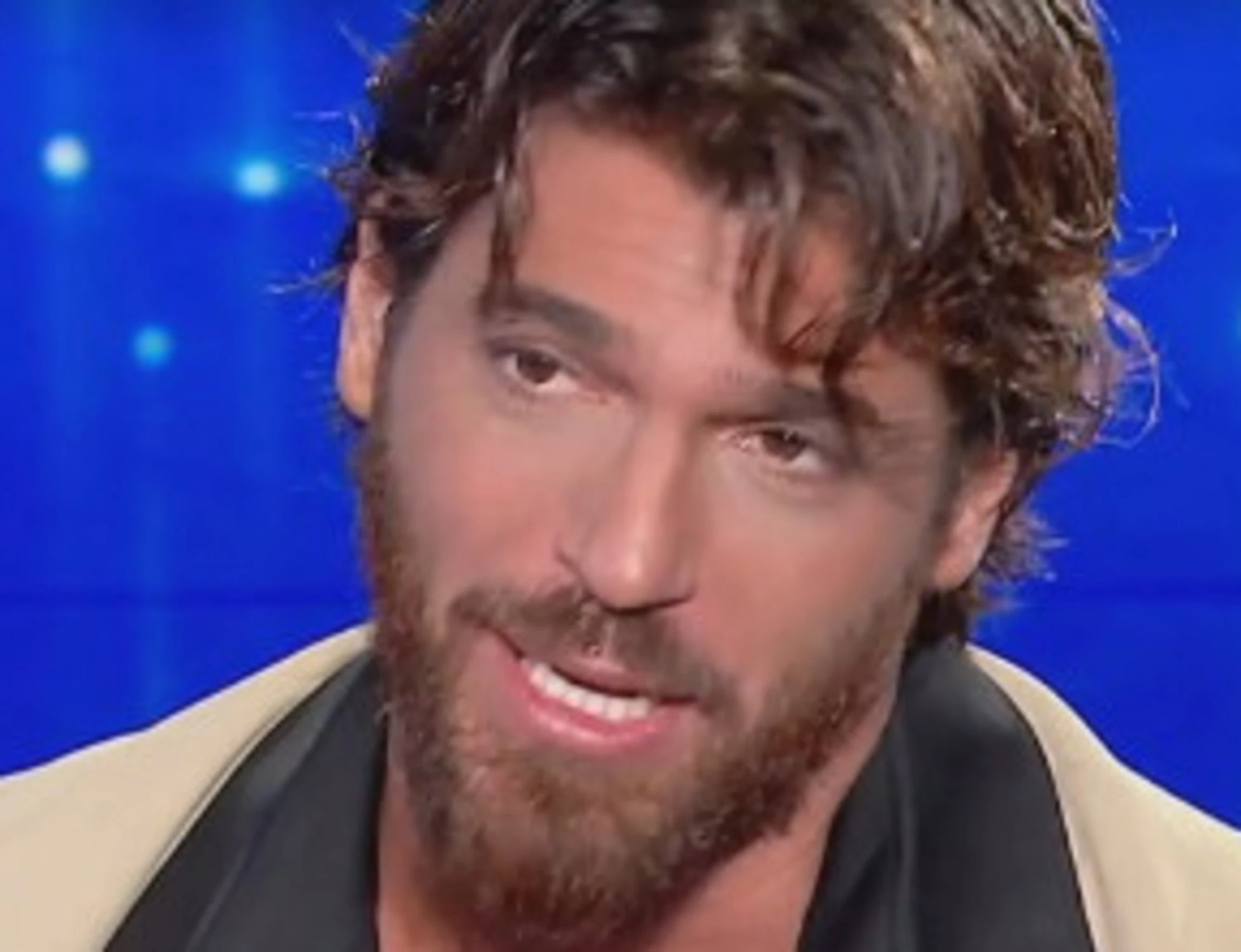 Can Yaman, con lui arrestata anche Selen Görgüzel: chi è 