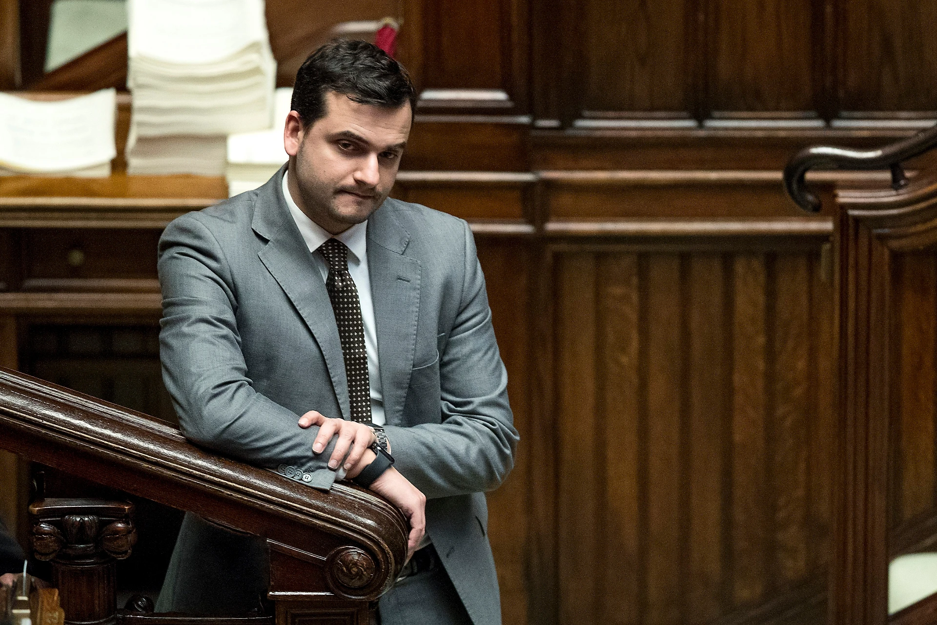 Carlo Sibilia, lo sfregio a Salvini sul caso Siri: "Si deve dimettere, la Lega fa danno al governo"