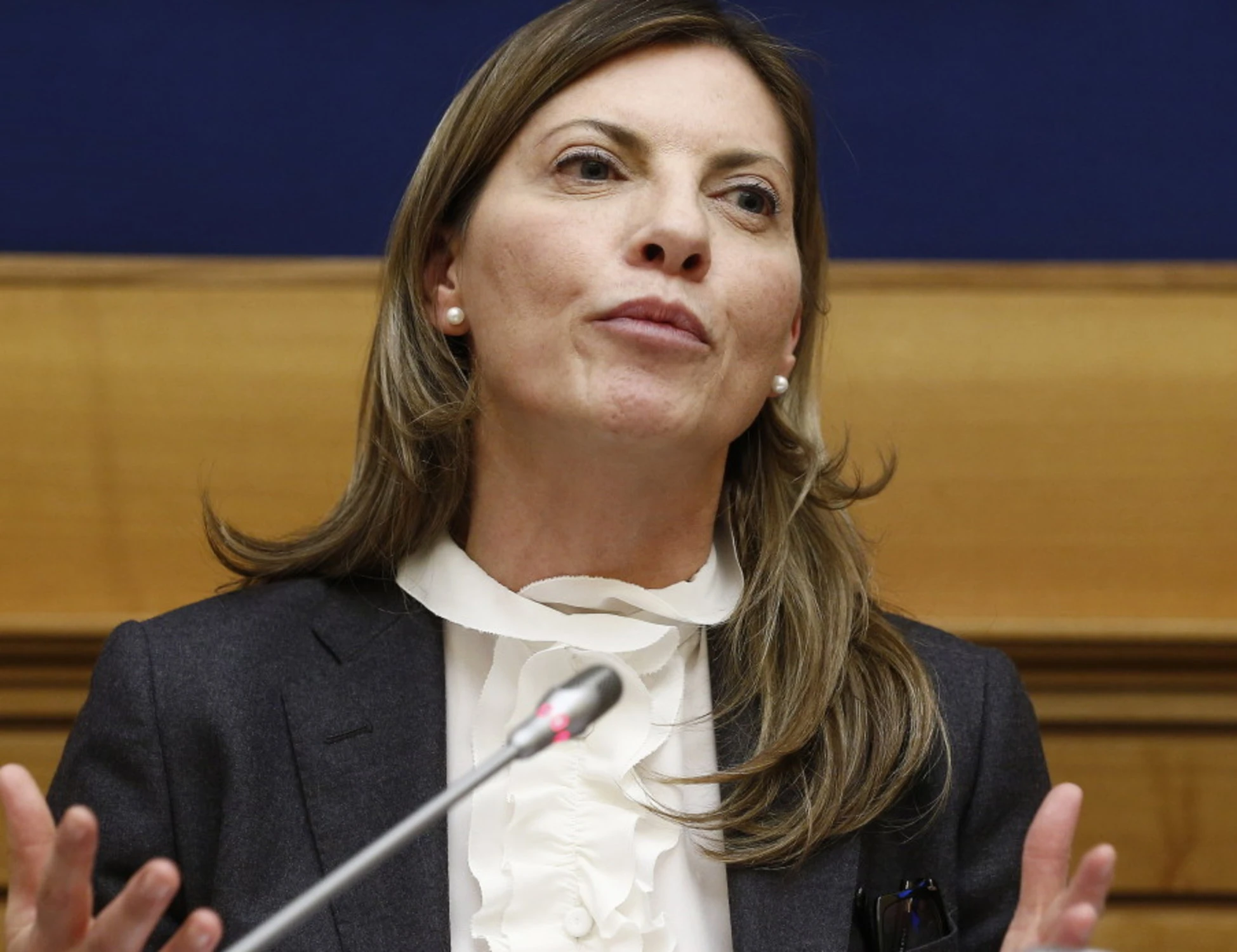 Se in Italia una donna ha un po' di potere, subito per la sinistra diventa una "zarina"