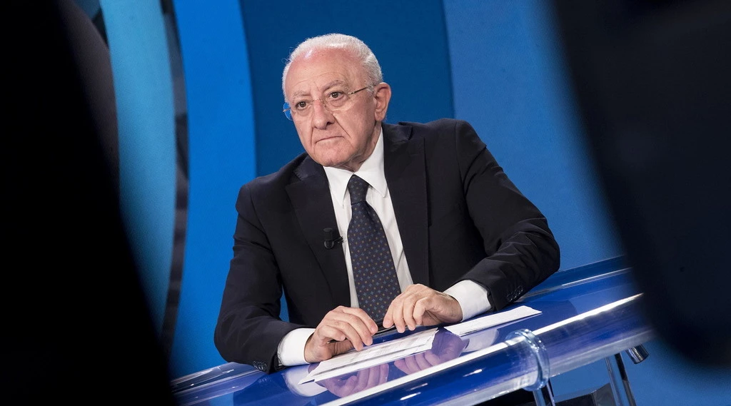 Vincenzo De Luca, bomba giudiziaria: "Danno erariale da 928mila euro"