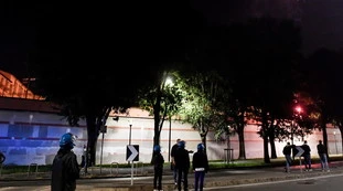 Coronavirus, rivolta nelle carceri: 2 agenti ostaggio a Pavia, 3 morti a Modena