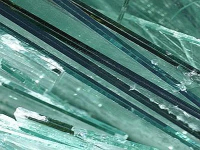 Nel 2012 cala la produzione di contenitori in vetro ma cresce il tasso di riciclo