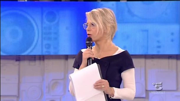 Mediaset, l'indiscrezione su Maria De Filippi: la chiameremo "direttore"?